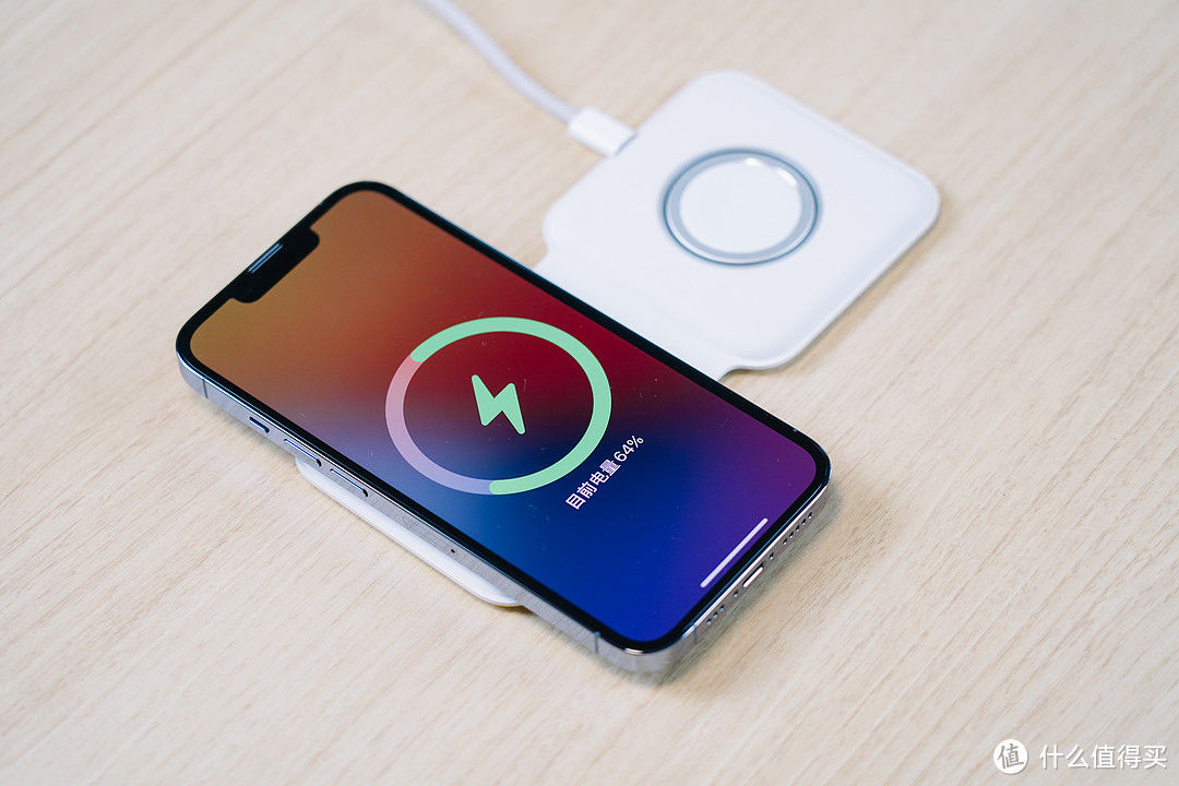 iphone13pro后盖苹果标,iphone13pro换电芯使用感受