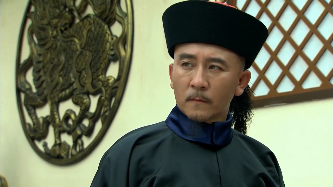 男子暴雨中打伞遭雷击结果意外,男子被雷击致死