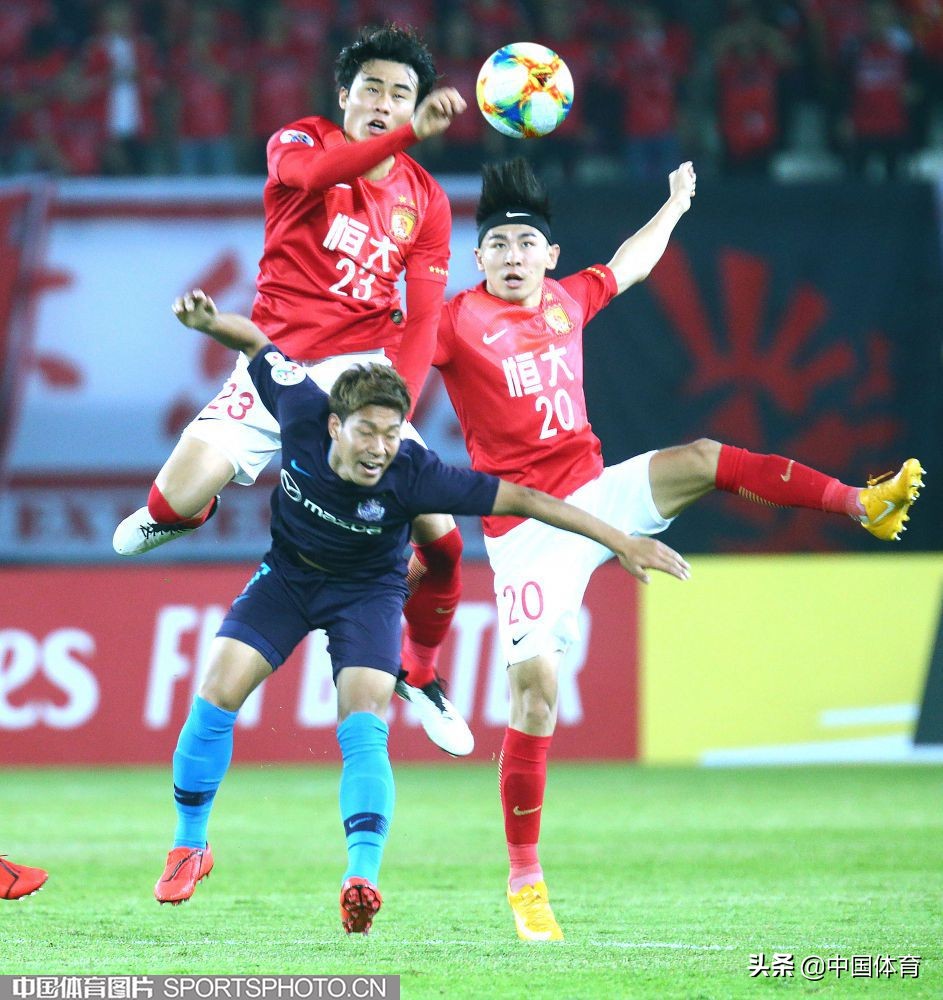 许家印为了足球奉献很多人,许家印为中国足球立下了汗马功劳