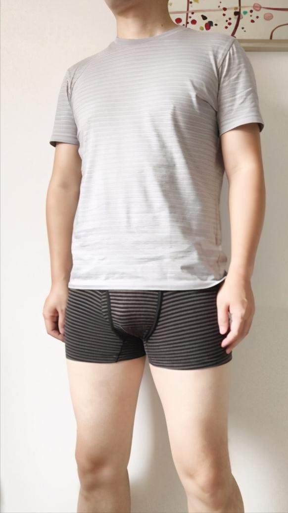 优衣库air高弹力束脚裤,优衣库airism怎么有两种领口