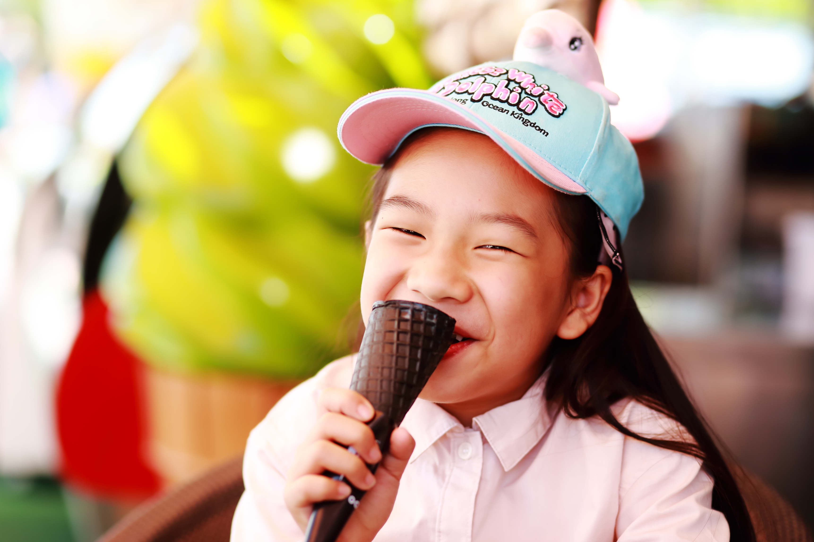 新手买单反好还是买微单好,现在买单反好还是微单好呢