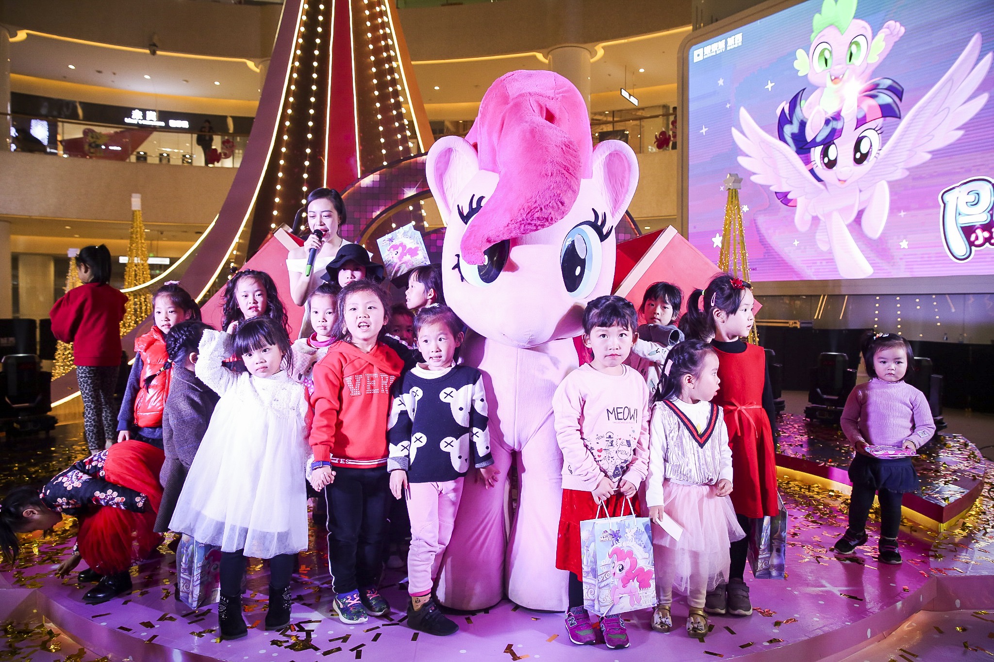 小马宝莉周年展览,小马宝莉活动时间