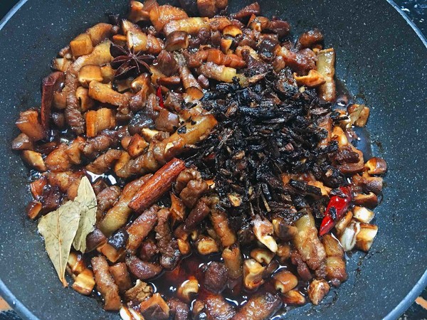 70岁老人卤肉秘制配方,老师傅教卤肉的做法