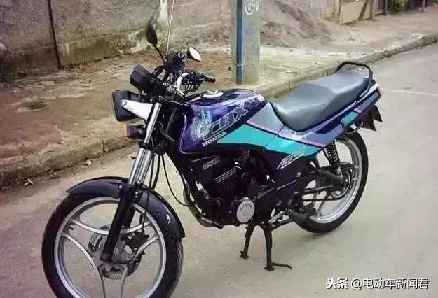 那些年吹过的牛逼摩托,那些年街头骑的摩托车