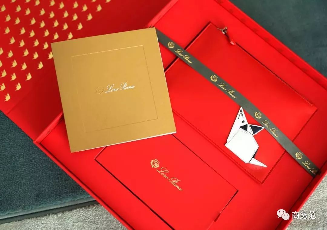 拆开之前收到的54个快递，每一份都让人感到美好