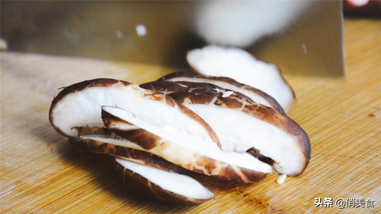 麻辣香锅在家做吃着太过瘾了,在家自己做麻辣香锅说说