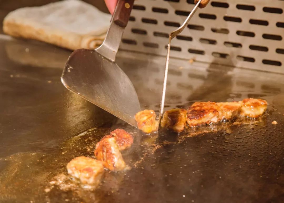 象拔蚌三文鱼鹅肝刺身拼盘,鹅肝苹果刺身