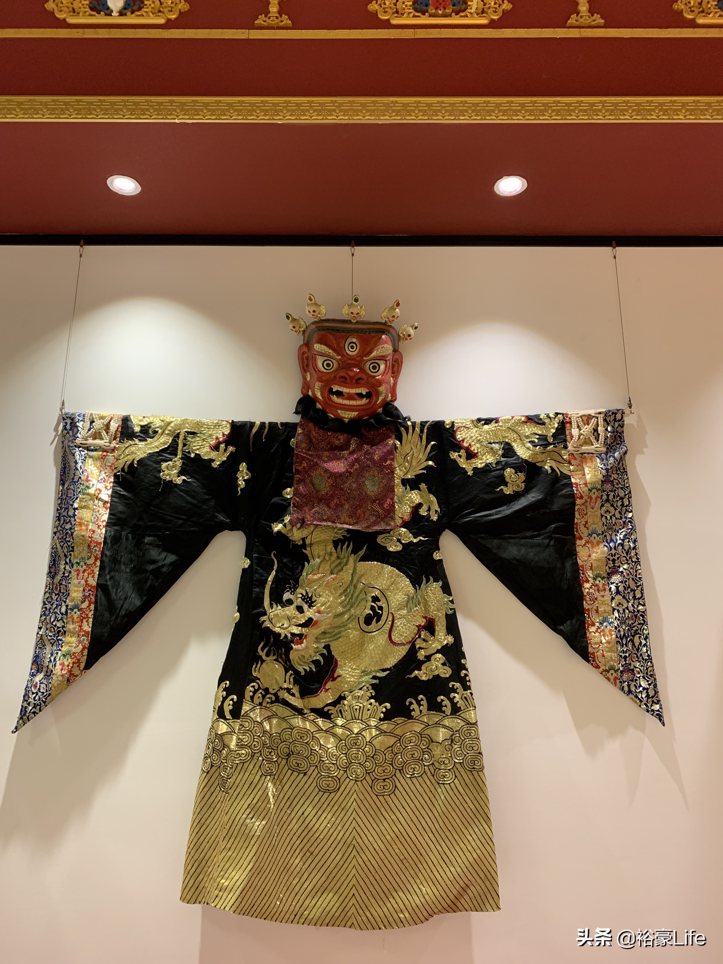 热贡唐卡怎么鉴别真伪,走进神秘的热贡唐卡