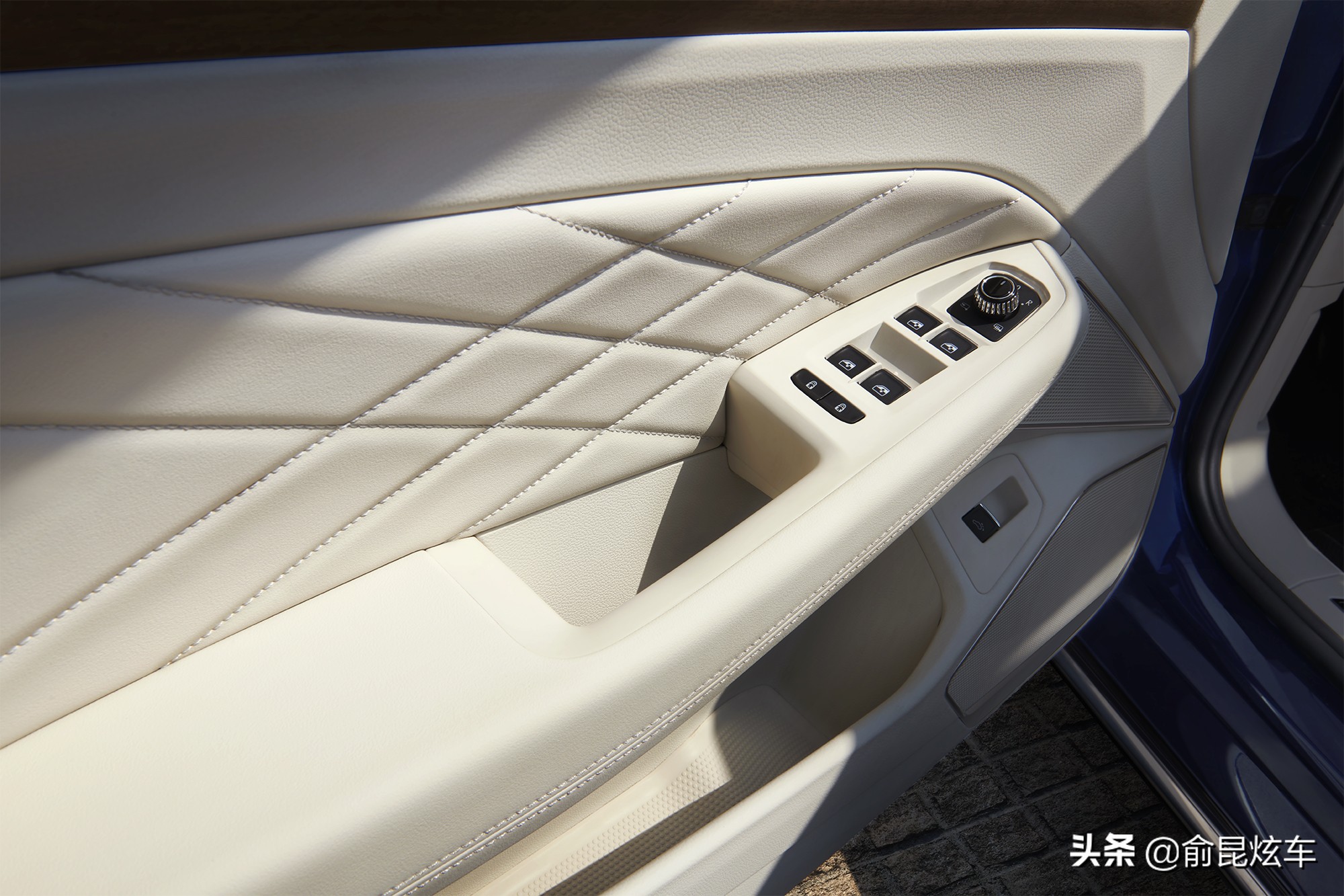 辉昂2021款试驾视频,舒适和动力兼顾的车