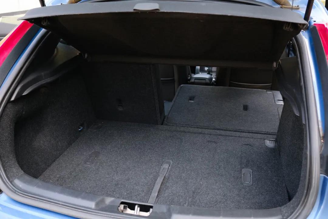 15款v40沃尔沃二手,二手沃尔沃v40多少钱