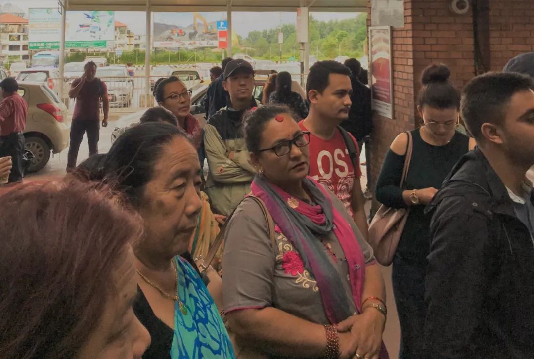 《遇·见》|初到印度-大国机场金碧辉煌小巷摊贩变相营销