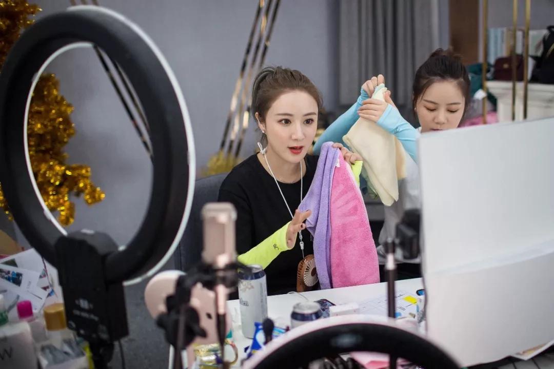 淘宝主播怎么才能赚钱呢,淘宝主播一年可以挣多少钱