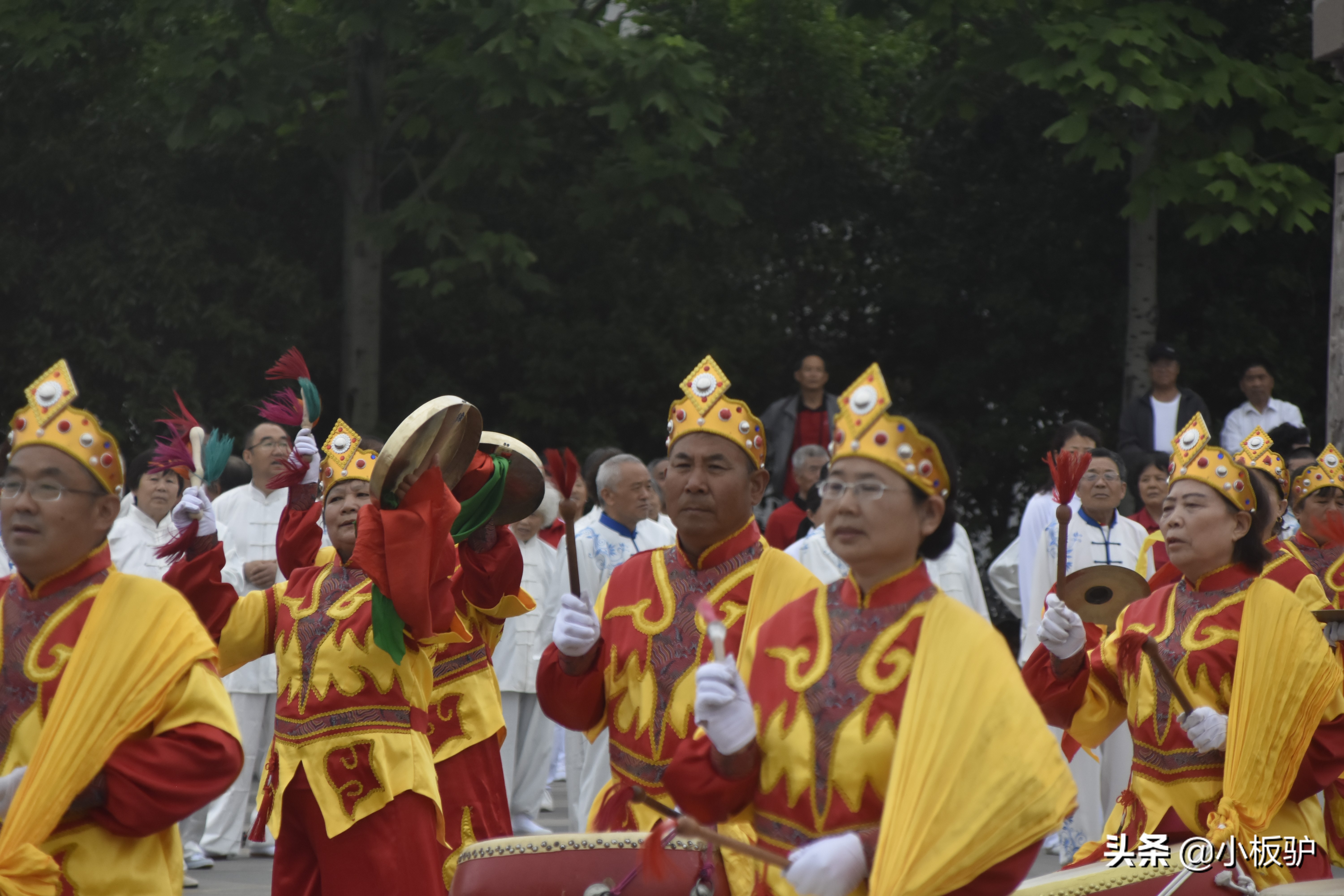 激情锣鼓表演,秧歌威风锣鼓表演完整版