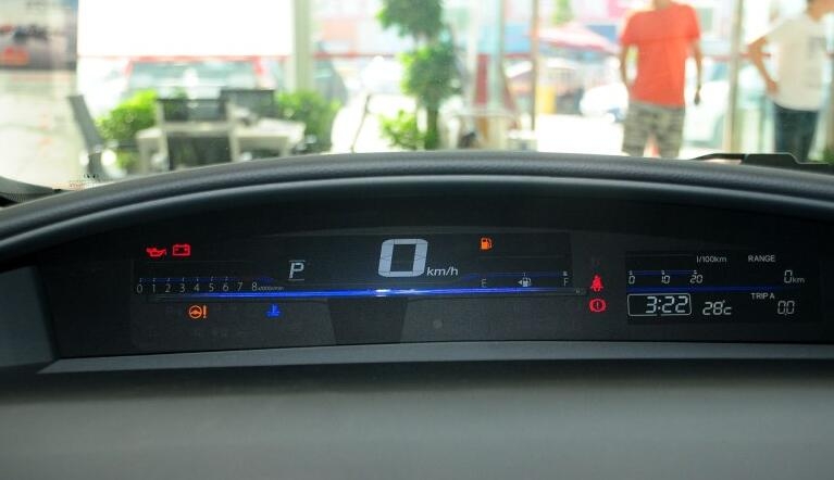 本田杰德5座13款驾驶感受,本田杰德17款舒适版4万公里多少钱