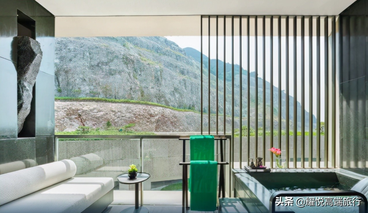 深秋温泉哪里最好,深秋泡温泉好处