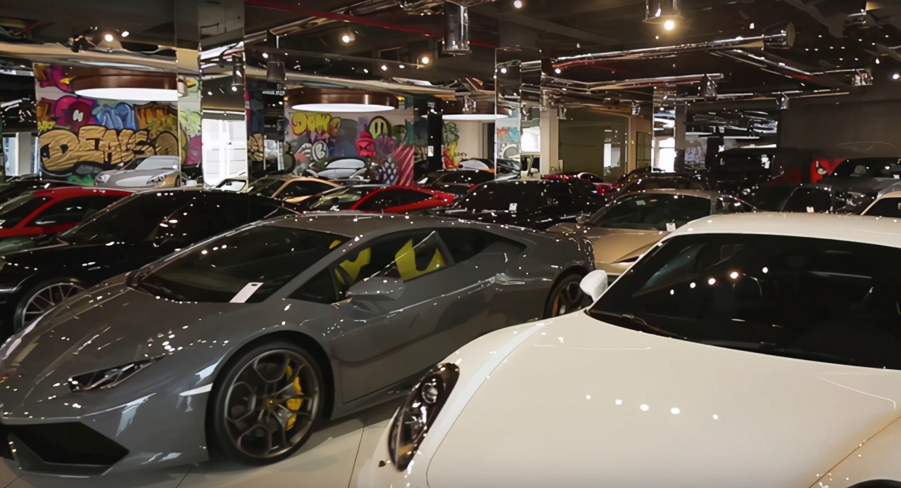 拥有百亿马场豪车无数，娶六名妻妾，迪拜国王的人生让人眼红