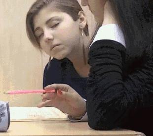 孩子学习犯困最有效的解决方法,春天孩子上课犯困怎么办