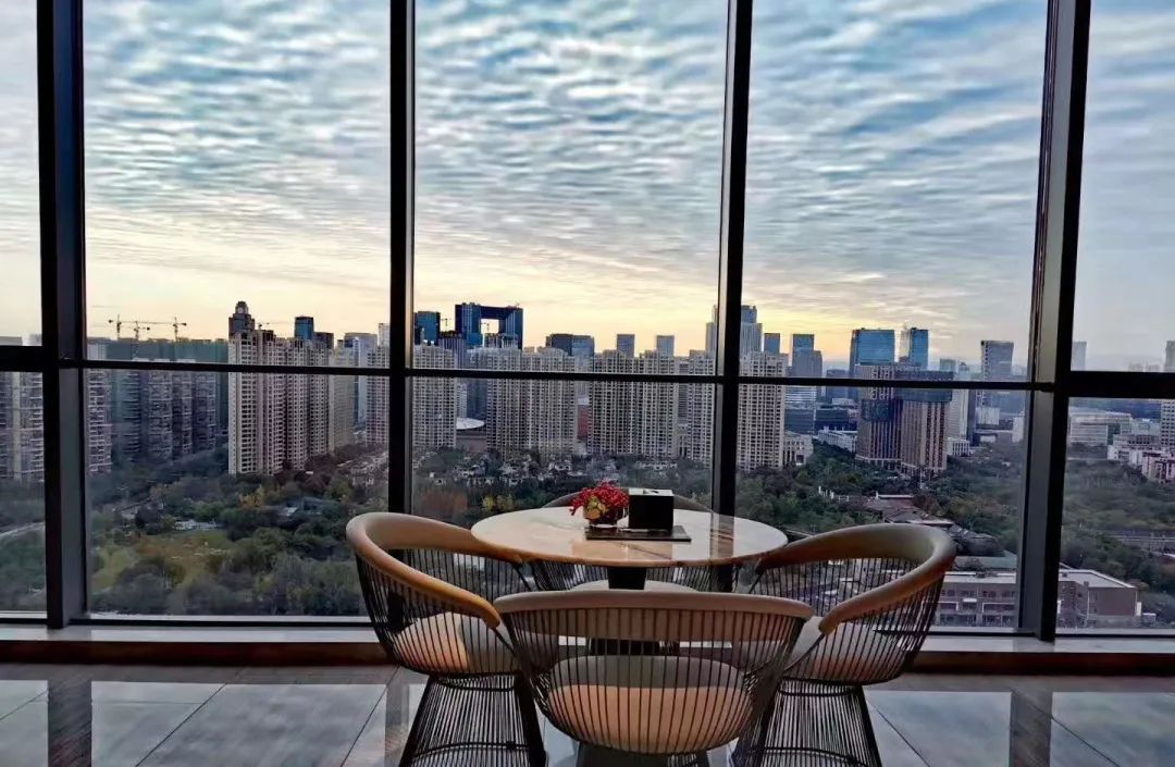 成都世豪翡丽无边泳池,成都世豪翡丽房价走势如何