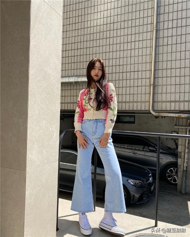 大粗腿穿鲨鱼裤真的显瘦吗,腿粗的女生怎样穿鲨鱼裤显瘦