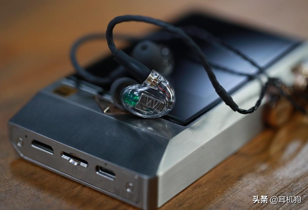 被日本媒体评价最合适3k价位入耳式动铁耳机威士顿umpro30评测