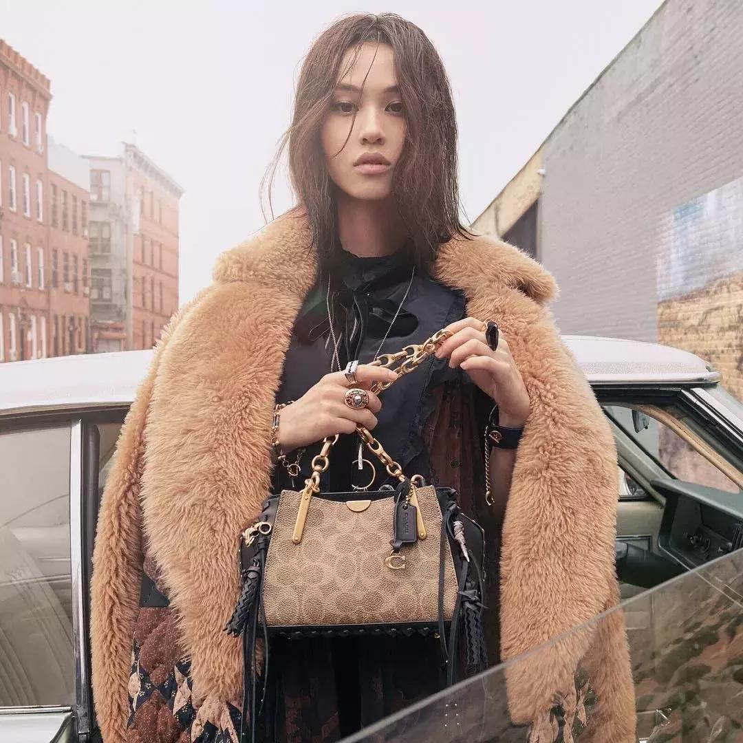 品牌女包包推荐网红款2022年新款,低调而不失优雅的包包品牌