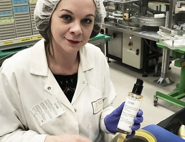 *博兰**基尼口罩，特斯拉呼吸机，阿玛尼防护服，今年的世界太疯狂~