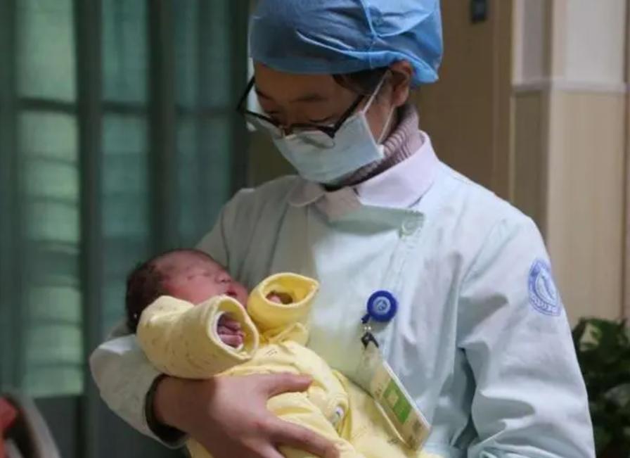 宝宝生了就会来大姨妈吗,刚出生的婴儿会来大姨妈吗