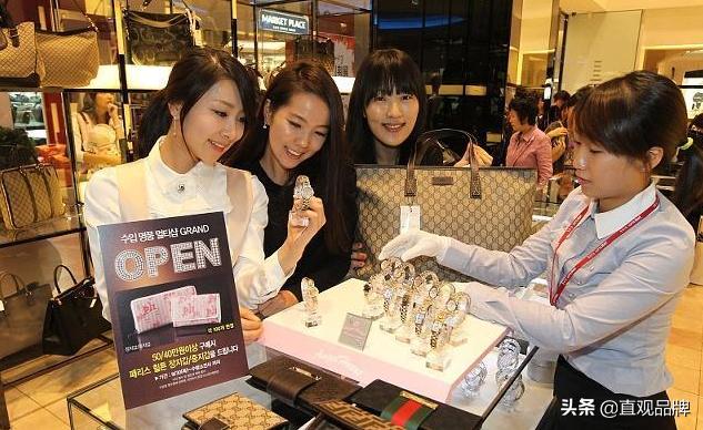 「品牌中网」现在的代购为什么偏爱卖人设？（映射品牌思维）