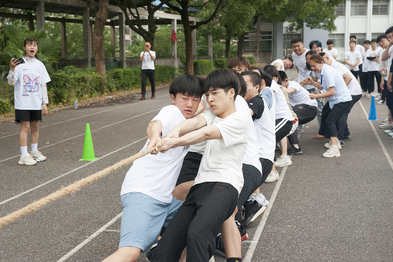 活力校园，筑梦青春——中科韬睿拔河友谊赛