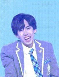 SJ一定看过日版101,还学会“油腻”结尾pose,神童学得最像