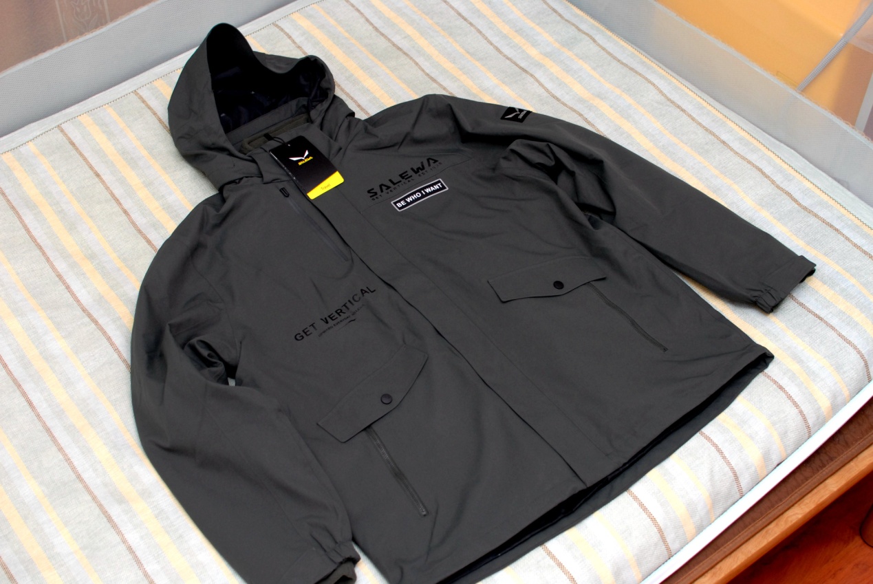 沙乐华冲锋衣能排第几,沙乐华和狼爪冲锋衣哪个好