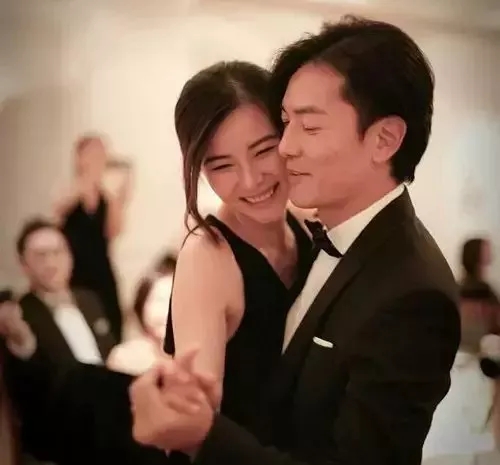 郑伊健的舞台,沉迷游戏郑伊健