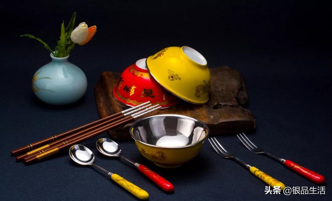 银筷子怎么用不变黑,银碗银筷子银勺子有什么用