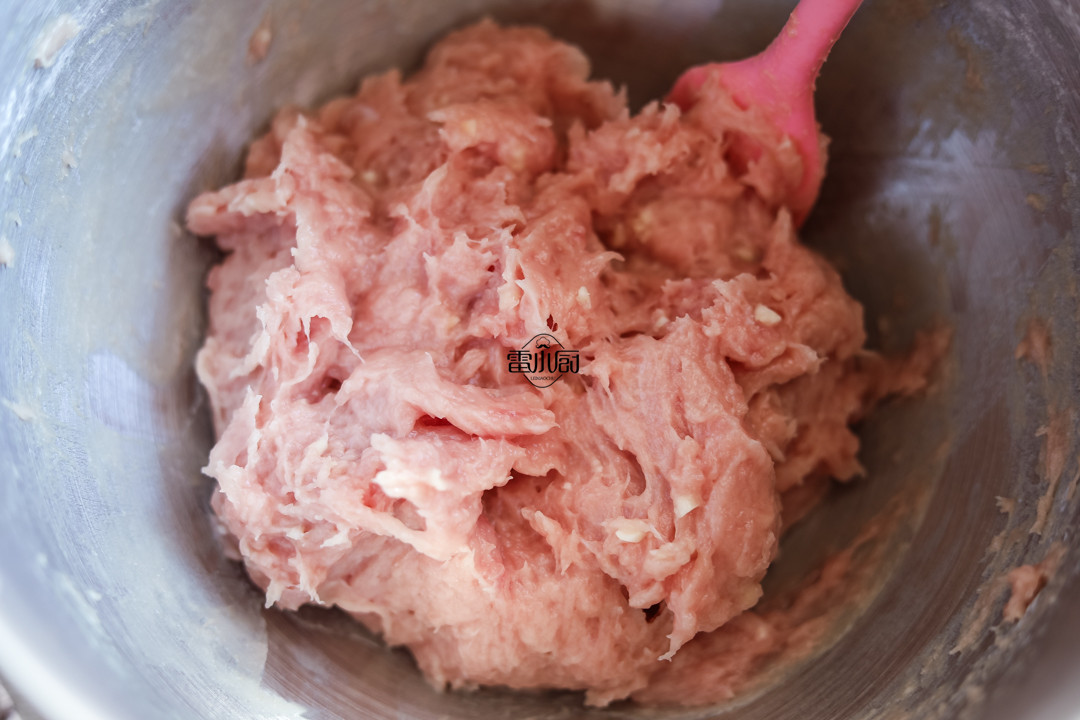 猪肉丸子的做法好吃弹牙,猪肉丸子的做法配方和配料