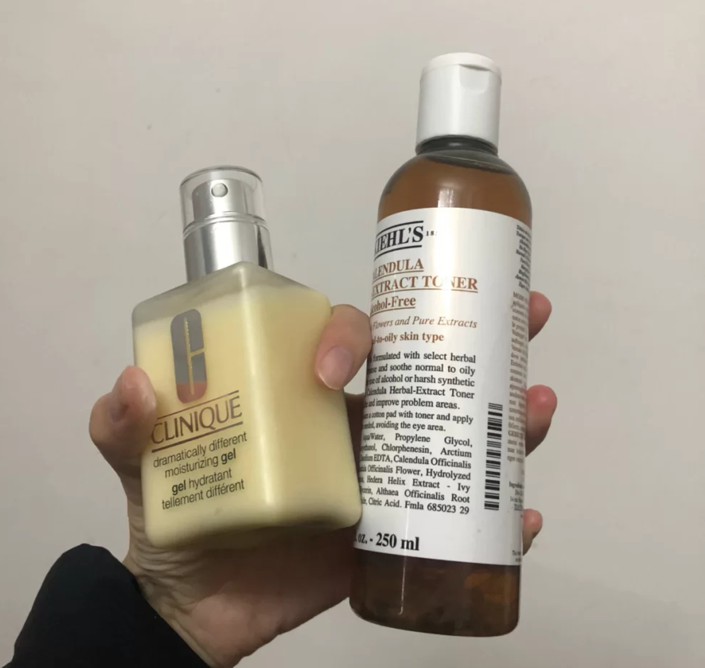 ahc水乳和珂润水乳哪个适合干皮,ahc神仙水和珂润水乳哪个更好用