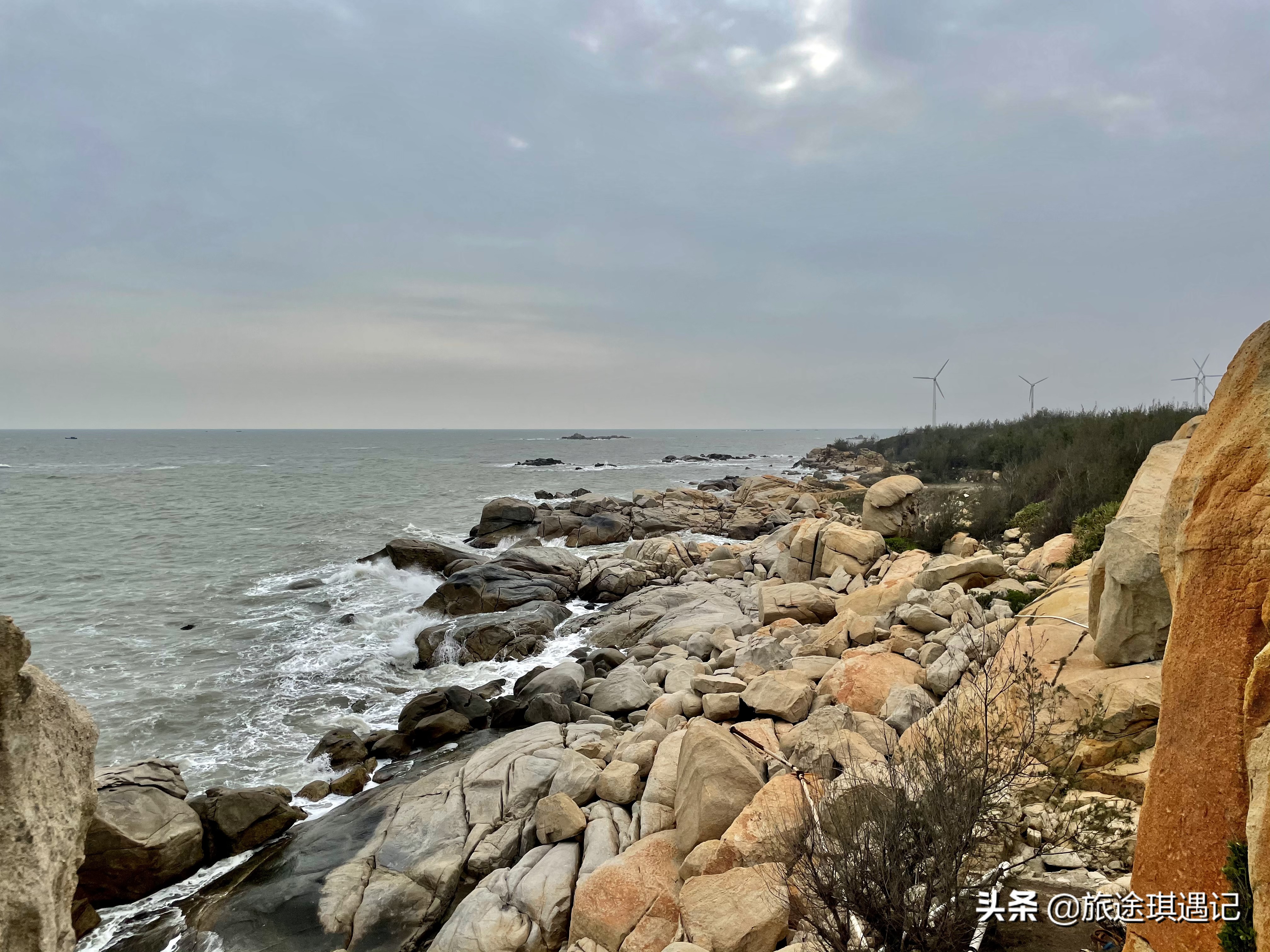 一座灯塔、一口神泉、一片风车，在广东惠来我看到了不一样的大海