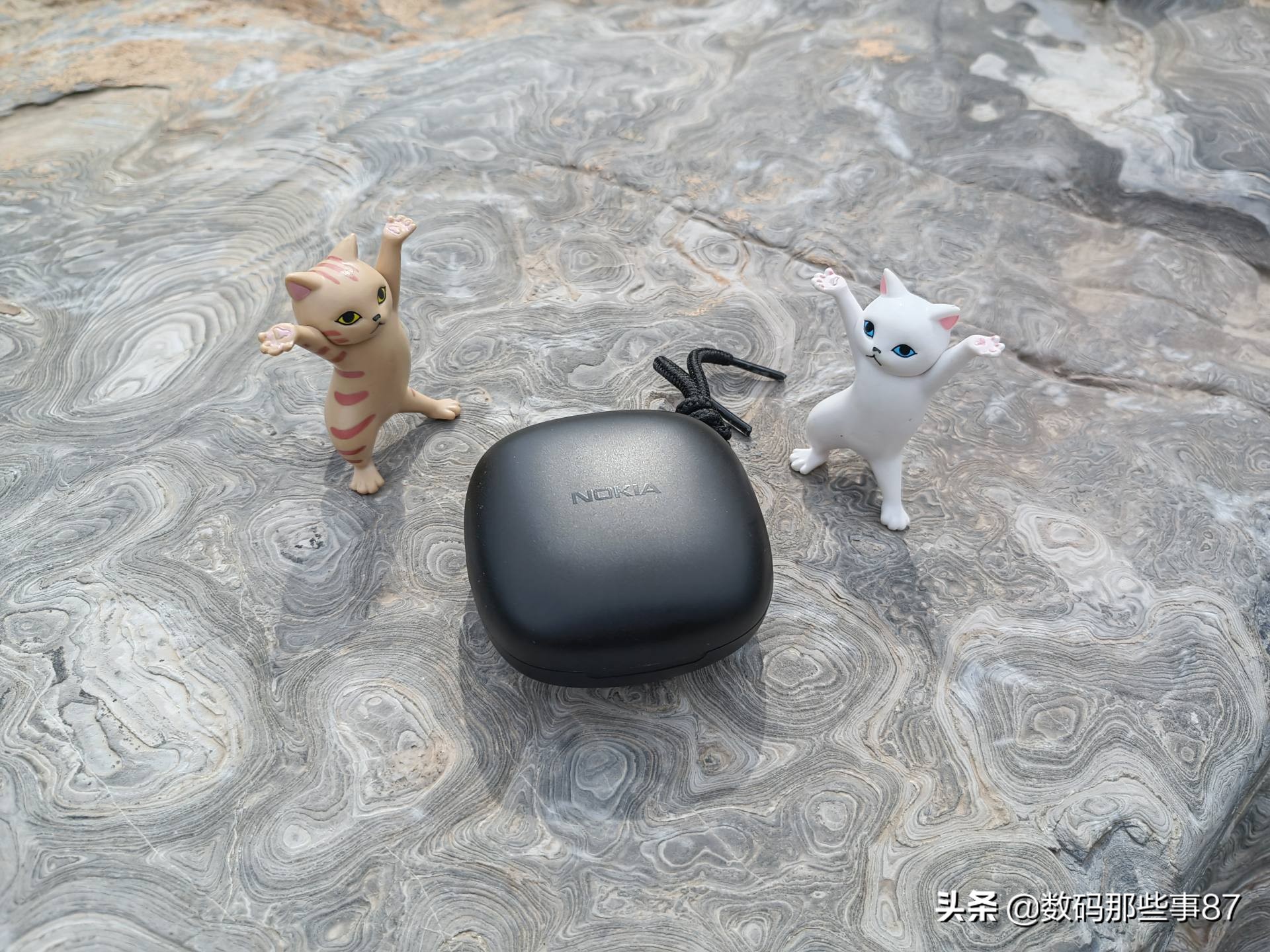 诺基亚p3802a和漫步者nb2哪个好,诺基亚p3802a说明