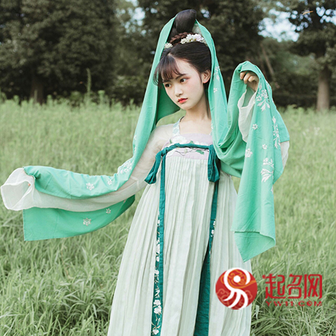 起一个好听的昵称好难,起一个很有诗意的名字