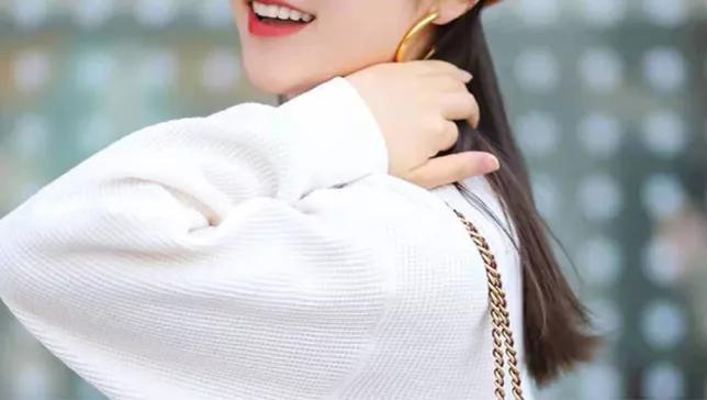 蔻驰哪款包适合女生,蔻驰的包包哪款好看