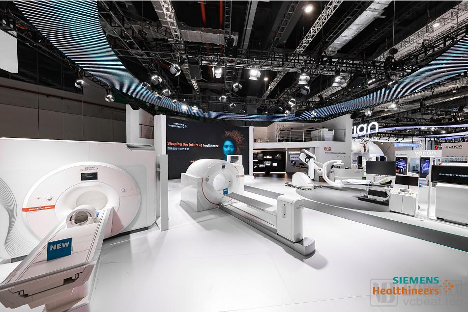 进博会数字化时代服务智能又精准,2020中国制造数字化转型峰会