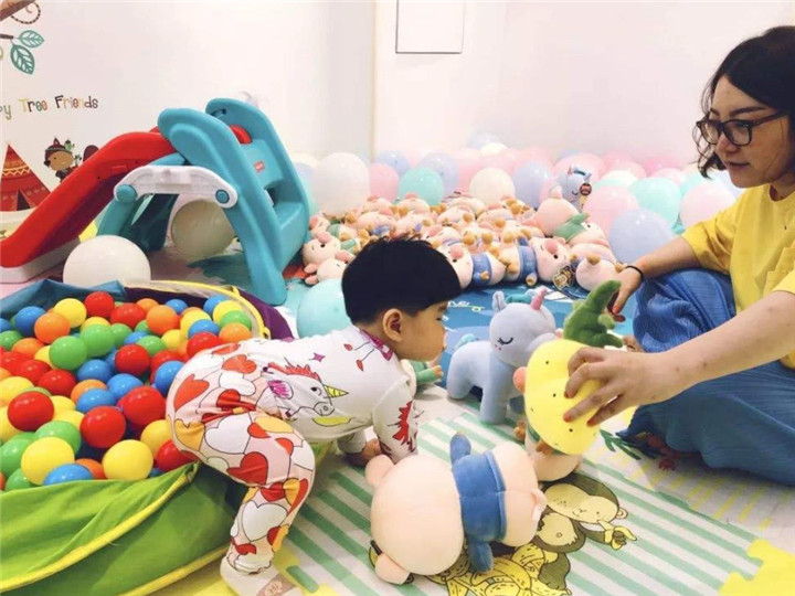 宝宝误食502胶水会粘住肠子吗,宝宝误食了胶水怎么办