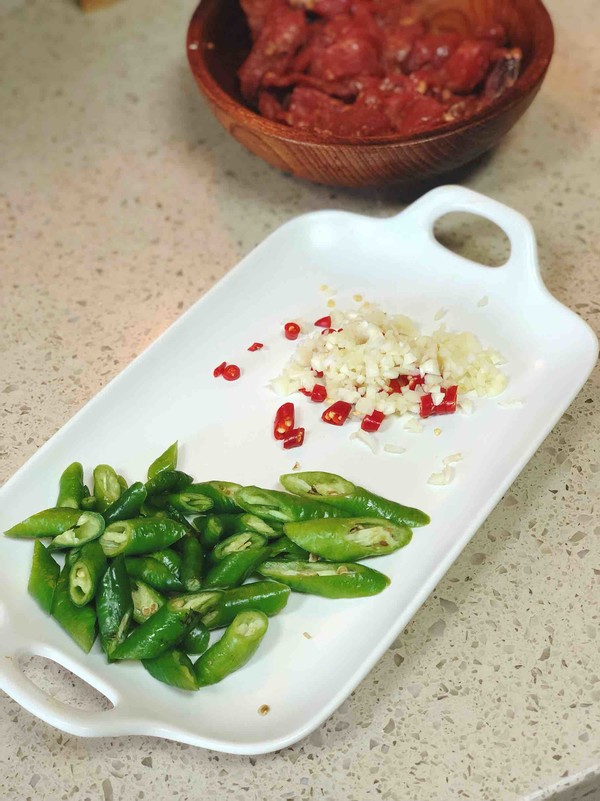 炒牛肉特别老怎么补救,炒牛肉为什么黏糊糊