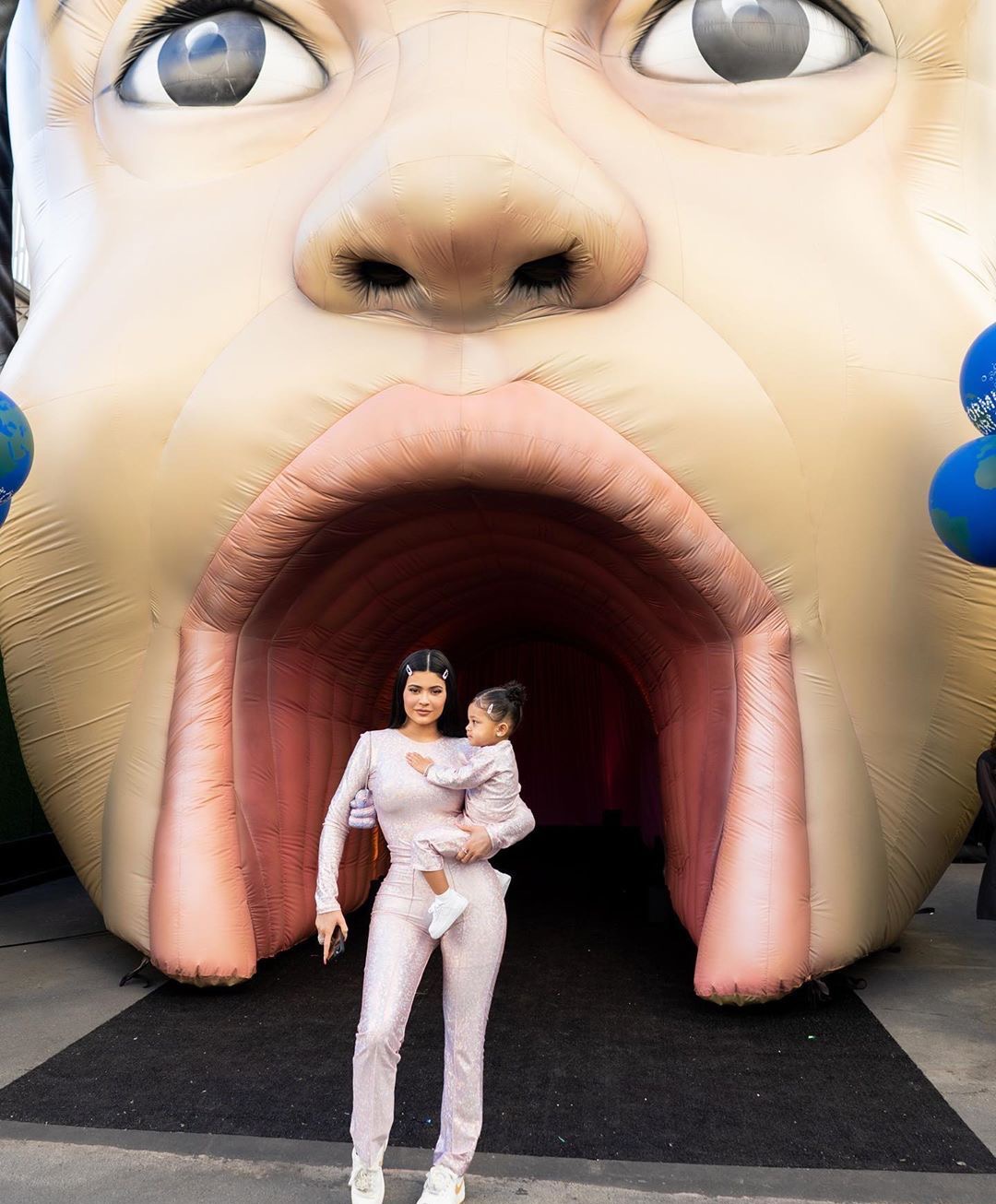 kylie鐢熺埗 (kyliejenner瀛╁瓙鐢熺埗)