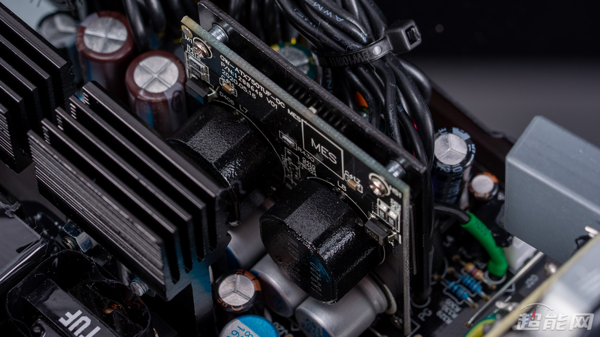 华硕tufb450m-plusgaming怎么样,华硕tuf突击手750w电源谁代工的