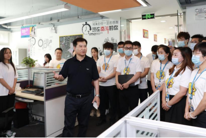 张近东谈零售业,张近东物流配送