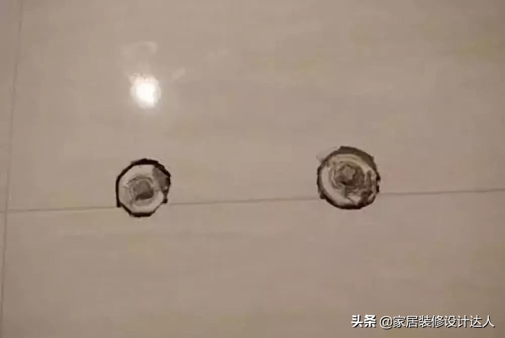 瓷砖怎么撬下来换新砖比较轻松,瓷砖太暗了想砸掉换新的