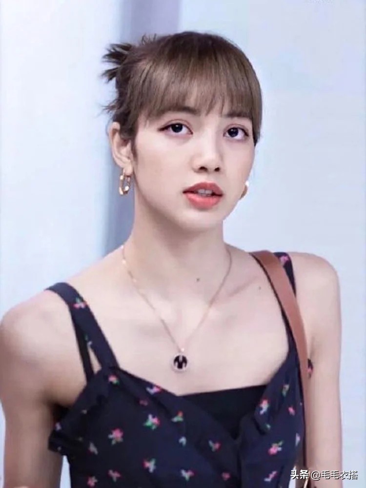 如何养成自然上镜脸,长得土气不上镜