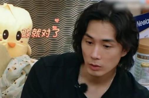 戚薇成功背后的辛酸,戚薇快乐何止这些