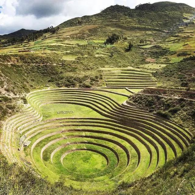 长相像外国人的汉族人,长相酷似中国人的印第安人