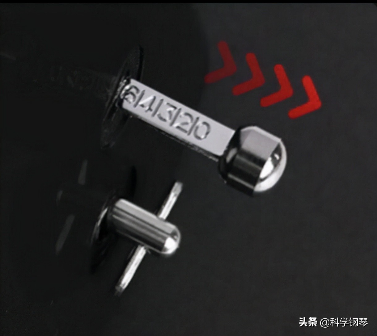 弹钢琴必须每首曲子都用节拍器吗,钢琴怎么跟节拍器的节奏